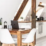 Ko-living - Haendel - Altstadt Mit Kueche, Smart Tv & Dachterrasse 아파트 Halle (Saale)