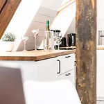 Ko-living - Haendel - Altstadt Mit Kueche, Smart Tv & Dachterrasse * Halle (Saale)