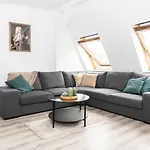 Ko-living - Haendel - Altstadt Mit Kueche, Smart Tv & Dachterrasse * Halle (Saale)
