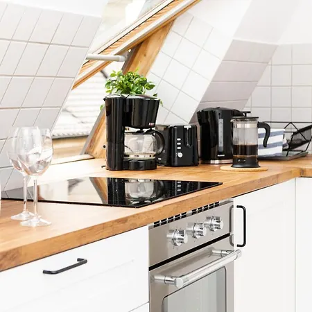 Апартаменты Ko-living - Haendel - Altstadt Mit Kueche, Smart Tv & Dachterrasse Галль