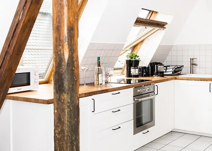 Lägenhet Ko-living - Haendel - Altstadt Mit Kueche, Smart Tv & Dachterrasse *